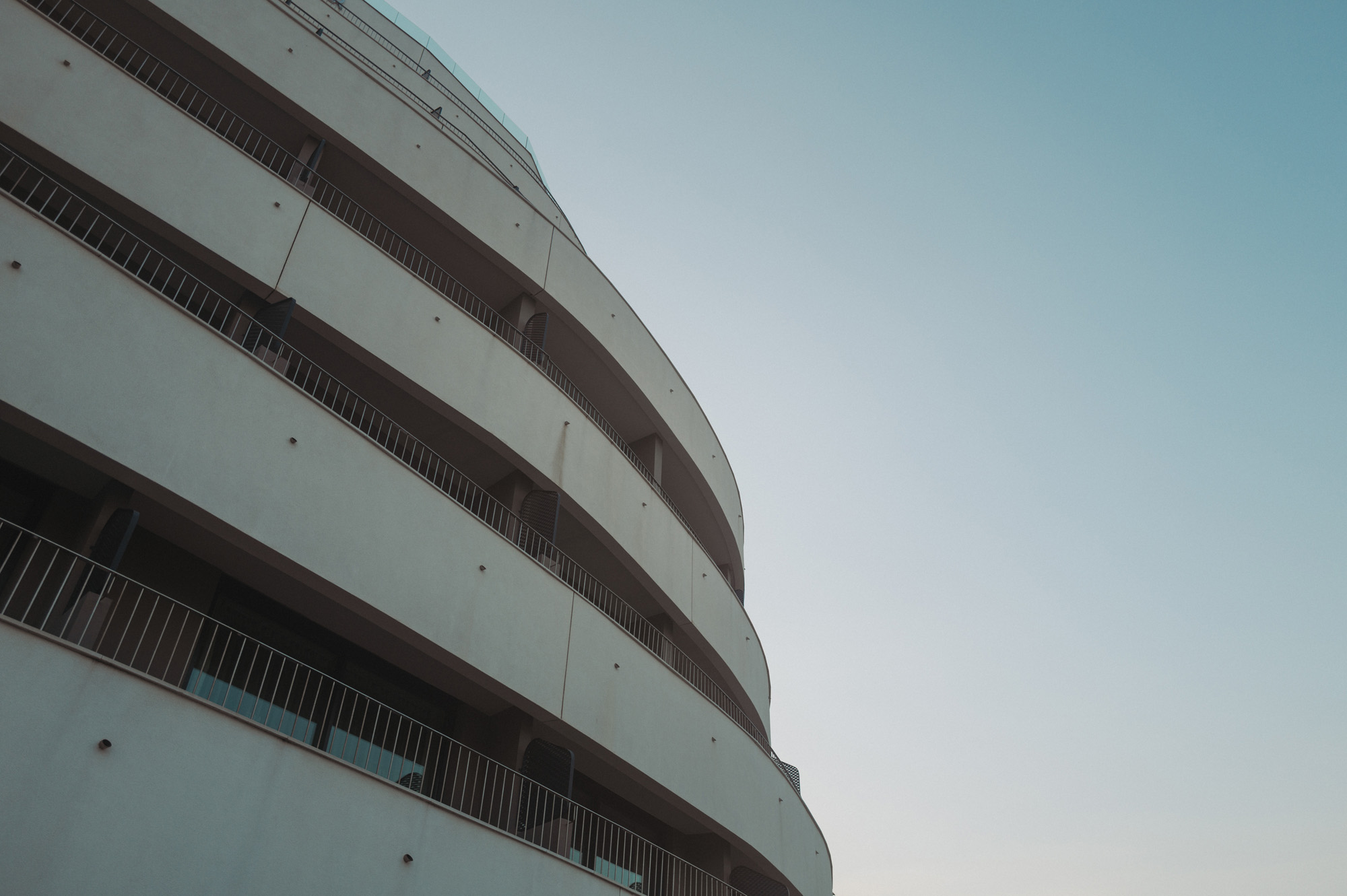 Leica Q3 + Summilux 28mm f/1.7 ASPH
