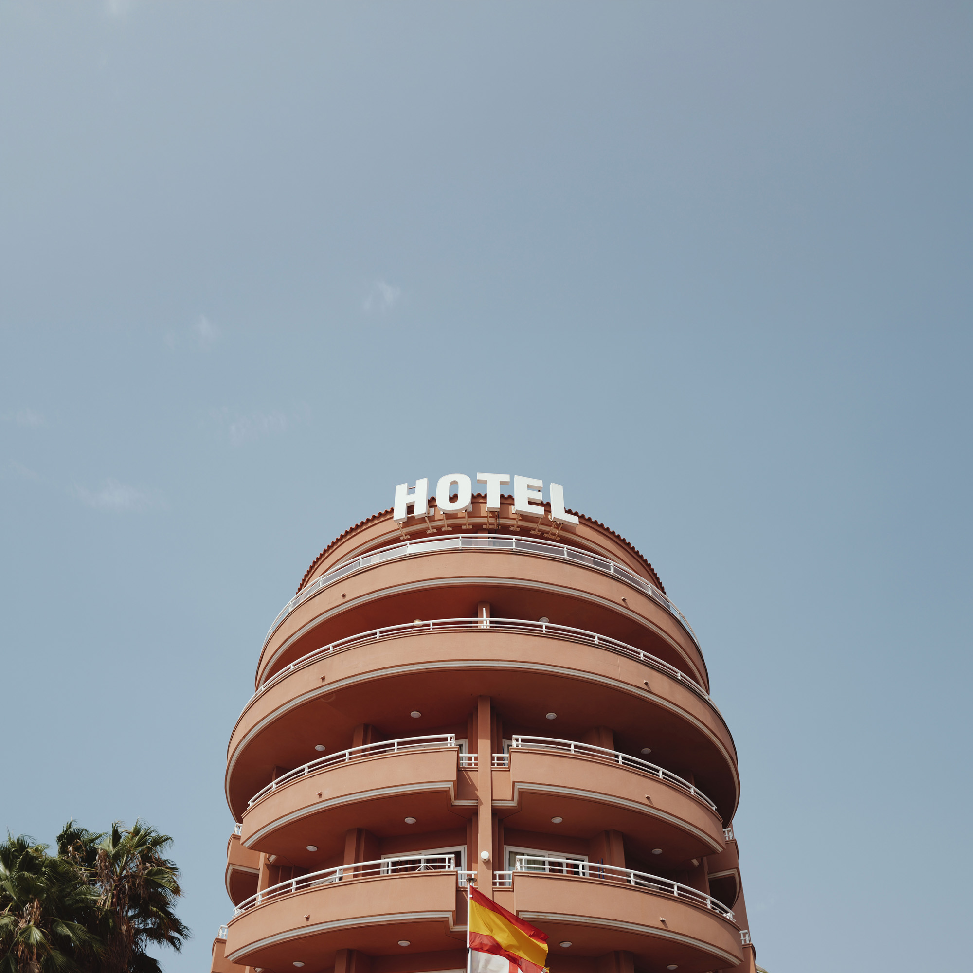 Leica Q3 + Summilux 28mm f/1.7 ASPH